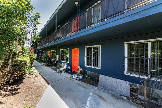 Photo - 1908 Clinton St Unidad 5