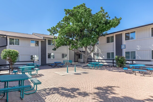 Photo - 9008 Galewood Dr Unidad 7-225