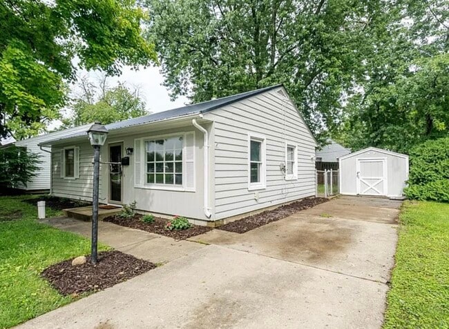 Building Photo - 307 Meadows Ave Rental