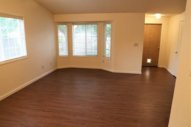 Photo - 3 Bed 2 Bath Home with Huge Fenced Yard/ Air Conditioning/ Solar Power