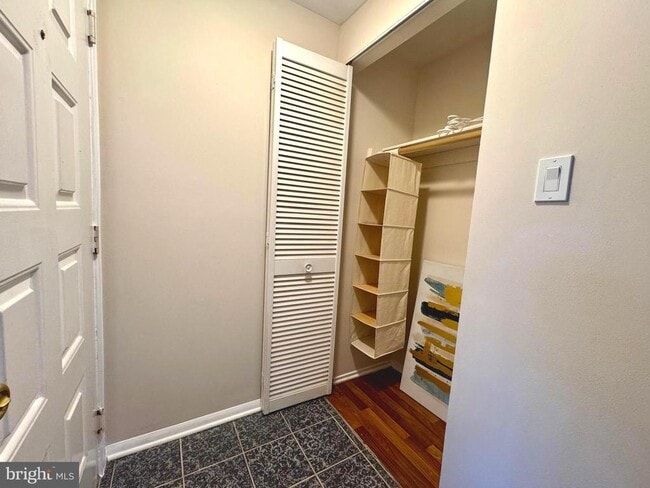 Photo - 18237 Swiss Cir Unidad 1-31