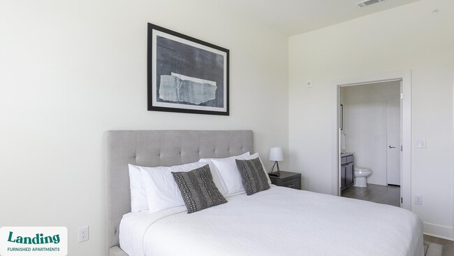 Photo - 5200 White Settlement Rd Unidad 2406