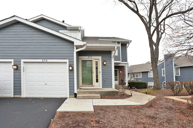 Building Photo - 573 W Parkside Dr