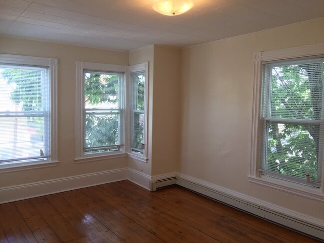 Photo - 322 Beacon St Unit 3