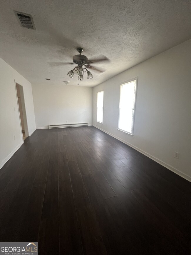 Photo - 6570 Jones Rd