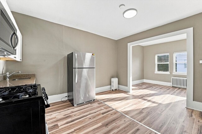 2112 Orthodox St Unit 2 (#2F)