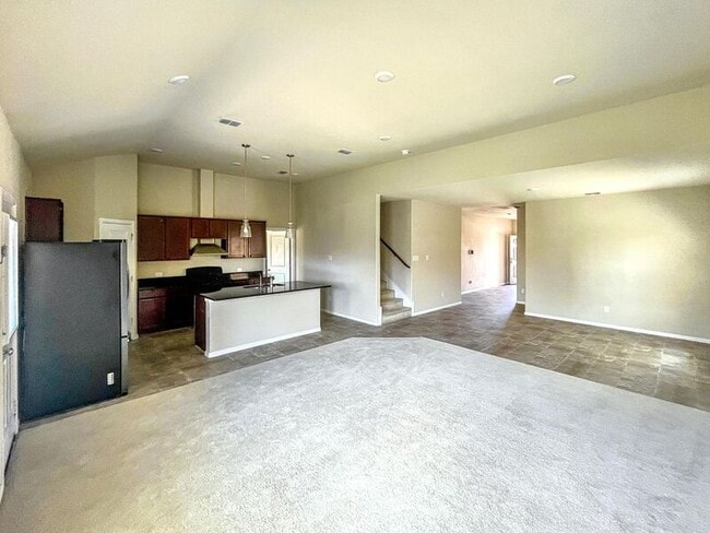 Photo - 8729 Heliotrope Ln