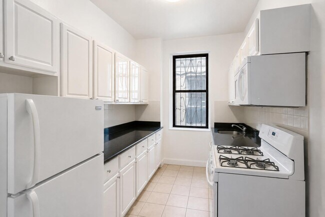 Photo - 270 Fort Washington Ave Unidad 1
