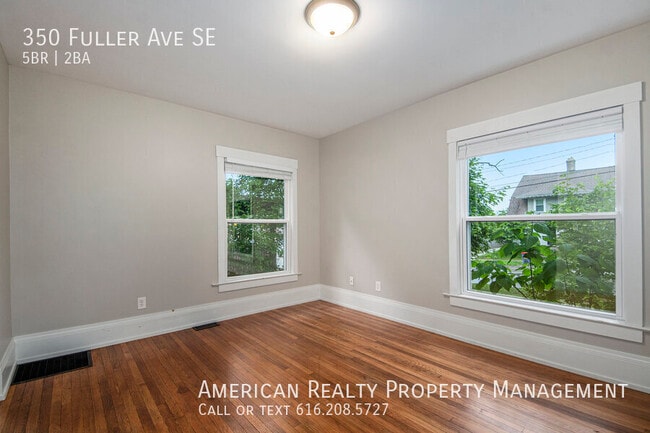 Photo - 350 Fuller Ave SE