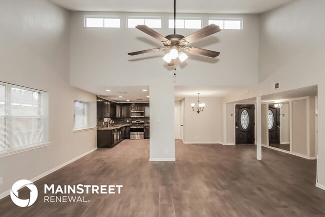 Photo - 11806 Perry Rd