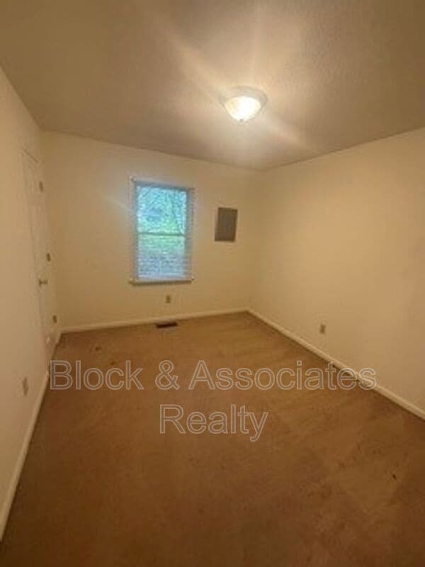 Photo - 1325 Timberlane