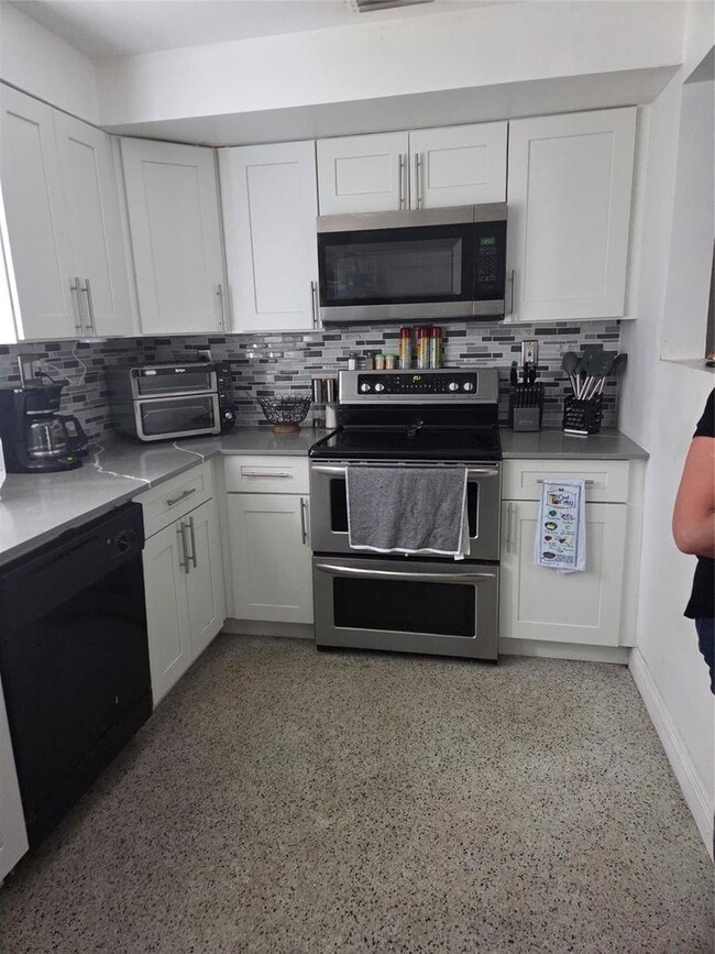 Photo - 2630 SW 49th Ct