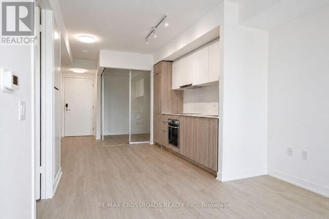 Photo - 15 David Salomon Drive Unit 1503