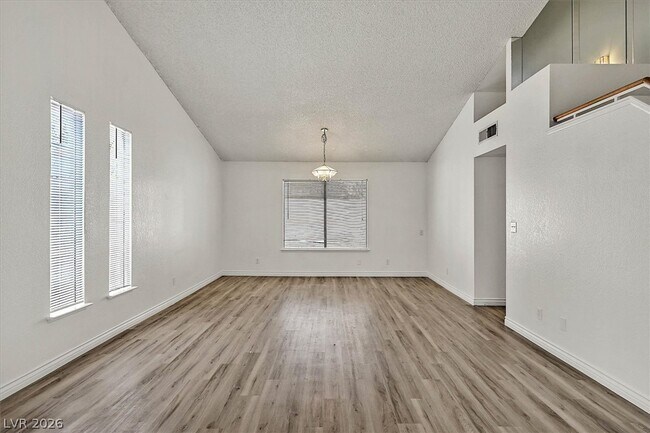 Photo - 4824 Norway Ln