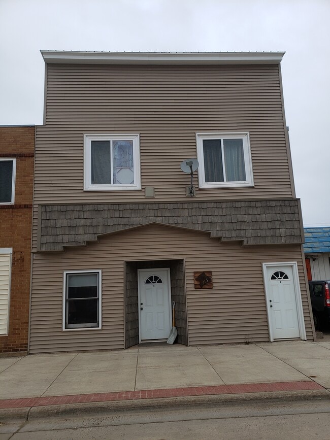 Building Photo - 2nd Street Duplex Unit B