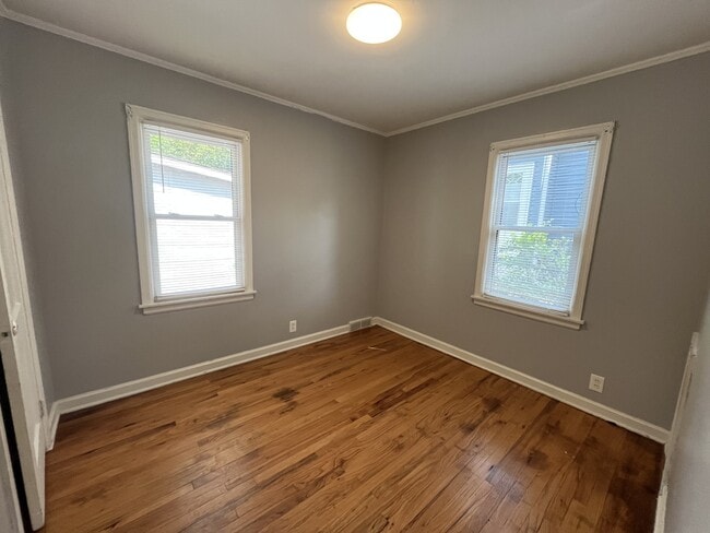 Photo - 7023 N 33rd St