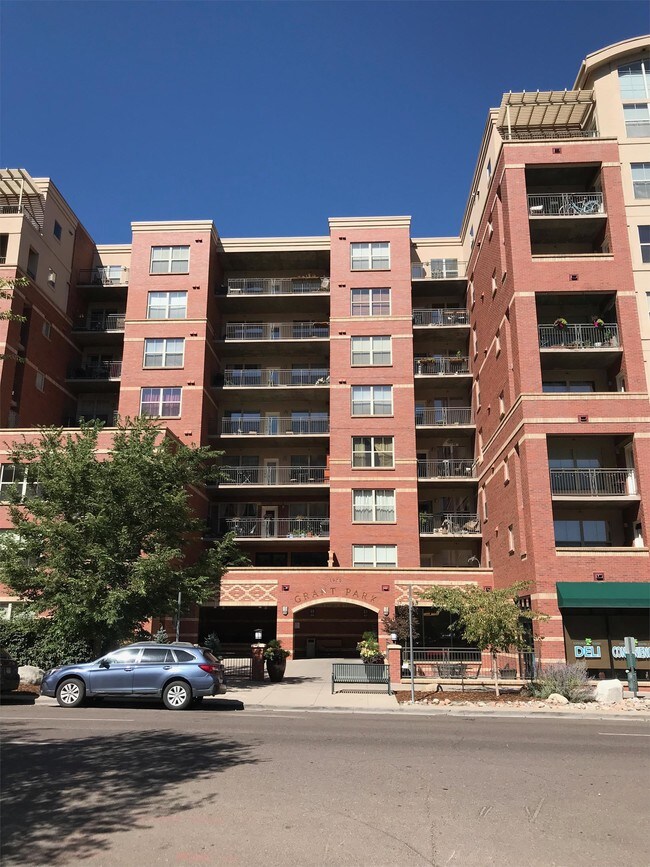 Photo - 1975 Grant St