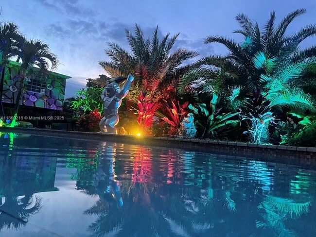 Photo - 250 NE 158th St