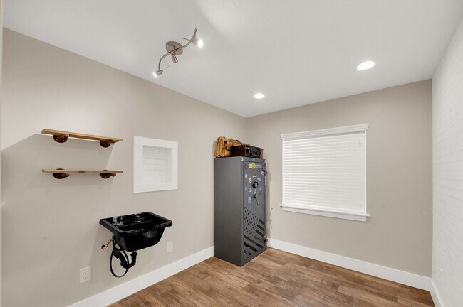 Photo - 7847 Sagebrush Ln