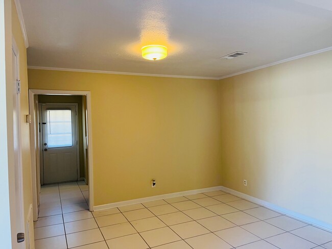 Photo - 308 Alexander Rd