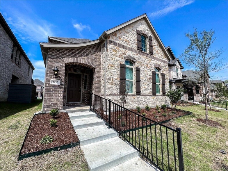 Photo - 1737 Elise Ln