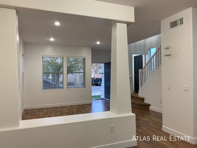 Photo - 4125 E Baylor Ln