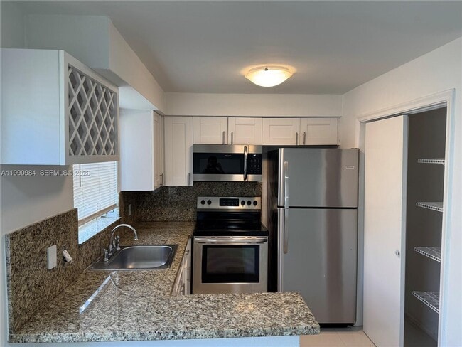 Photo - 5211 SW 91st Ave Unit 2