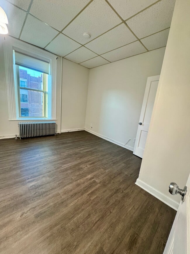 Photo - 101 Lewis St S Unit 2