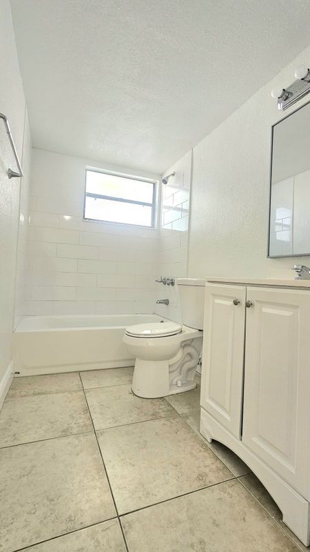 1641 Balfour Point Dr Unidad A