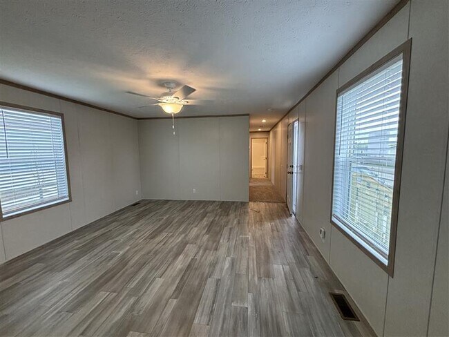 Photo - 23 Bradley Ln