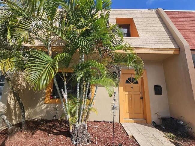 Building Photo - 5953 NW 24th Ct
