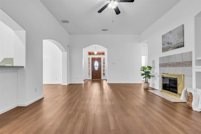 Photo - 8506 Willancy Ln