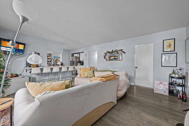 Photo - 6233 Mary Ln Dr