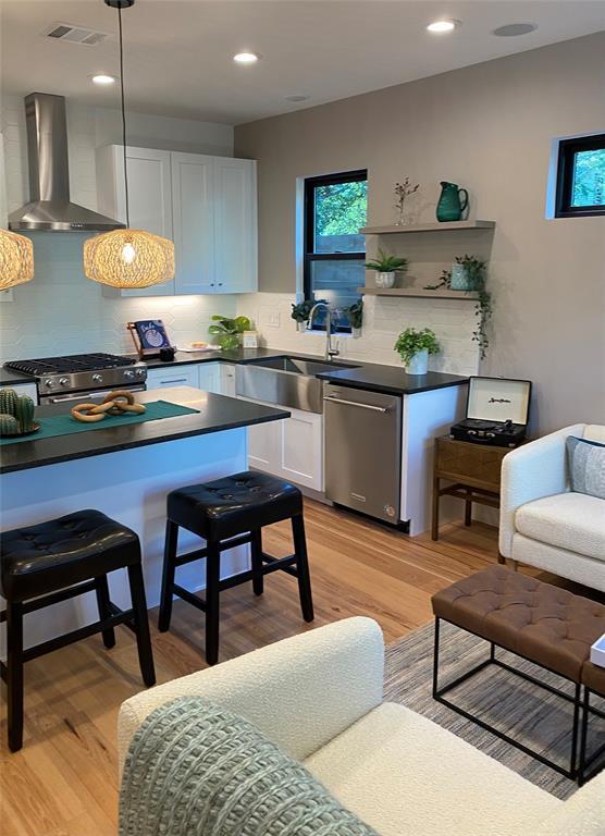 Photo - 3405 Woodrow St