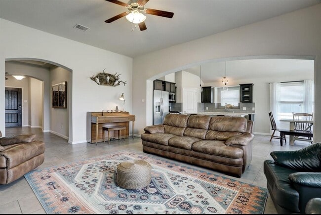 Photo - 721 Rim Water Dr