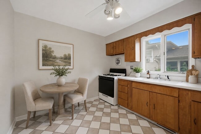 Photo - 2 Bedroom Duplex Available