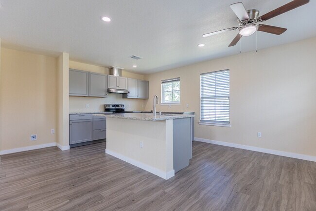 Photo - 5534 Painted Horse St