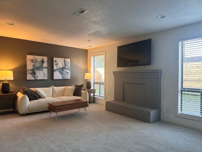 1135 Satara Ave NW Unit Satara