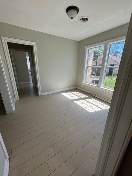 Photo - 109 Schilling Ave