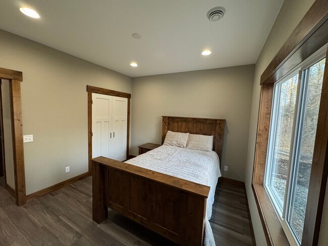Photo - 11533 Forestview Dr S