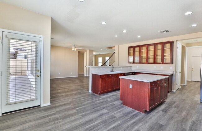 Photo - 45598 W Starlight Dr