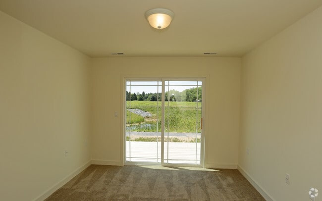 2BR, 1BA-1465SF - The Spinney at Van Dyke