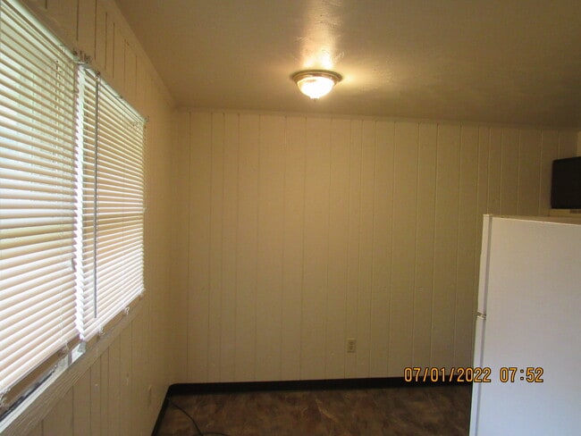 Área de comedor de la cocina - 14250 Riverside Dr Unidad B-2 Apt-2