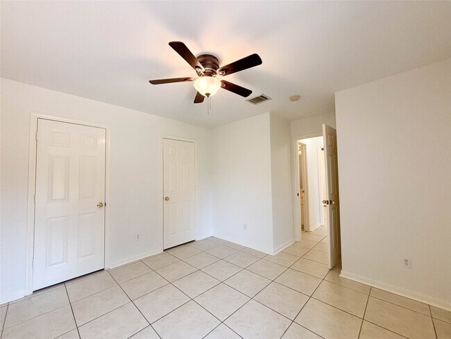 Photo - 1814 Senca Springs Ct