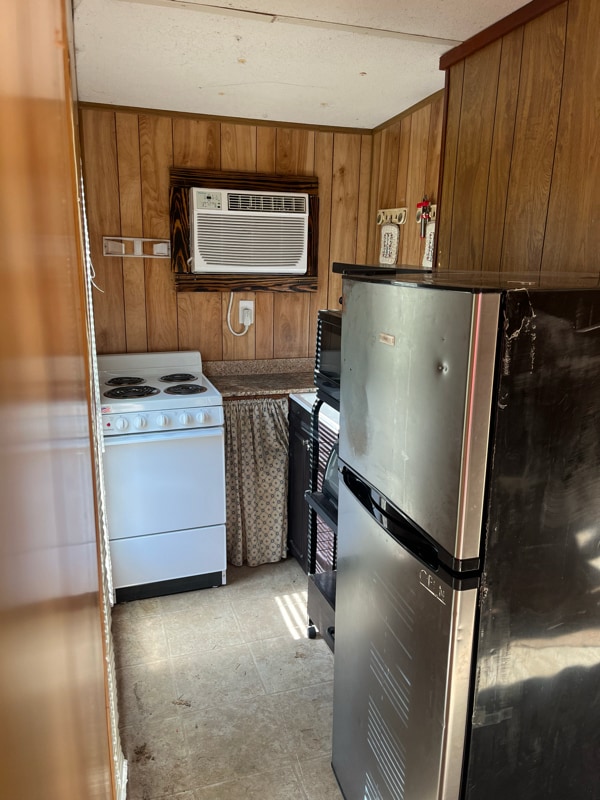 Photo - 2138 Richardson Rd