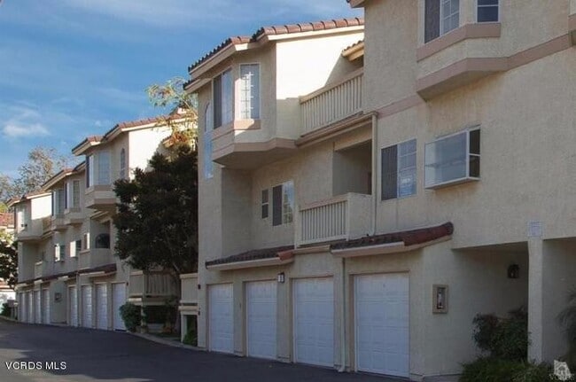 Beautiful 2 Bedroom, 2.5 Bath Townhome in ... - Beautiful 2 Bedroom, 2.5 Bath Townhome in ...