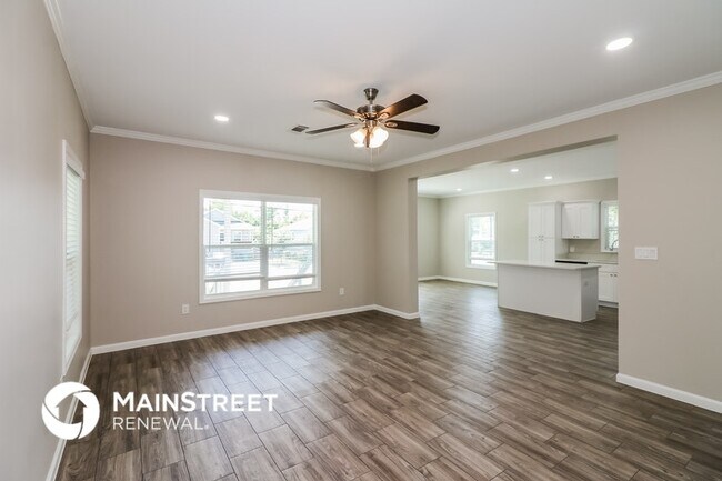 Photo - 774 Dillard St