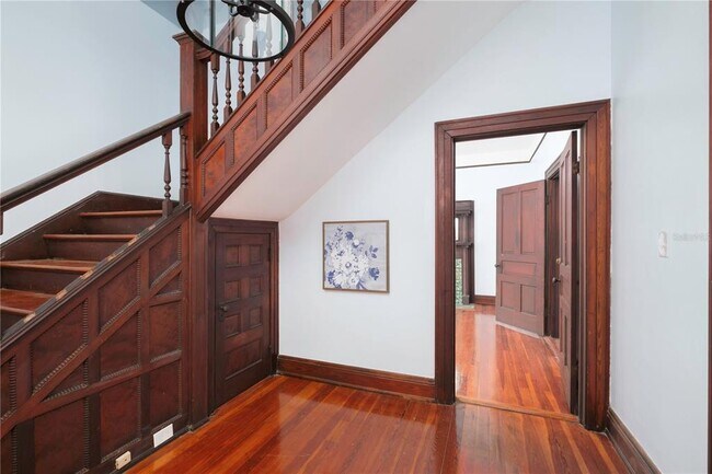 Photo - 735 E University Ave