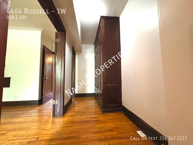 Photo - 4464 Russell-1W Unit 1W