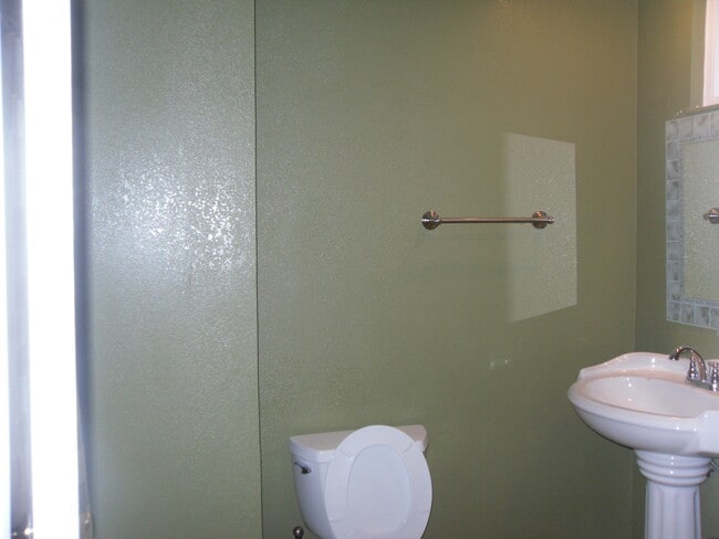 Photo - 1380 Old Stone Way